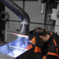 Braccio aspirante con staffa di fissaggio a muro flex